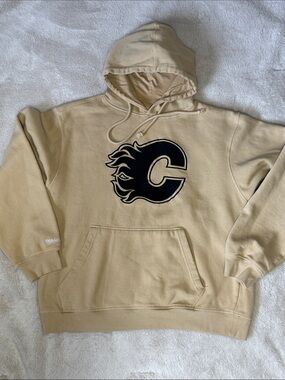 Mitchell & Ness Calgary Flames Hoodie Size 2XL